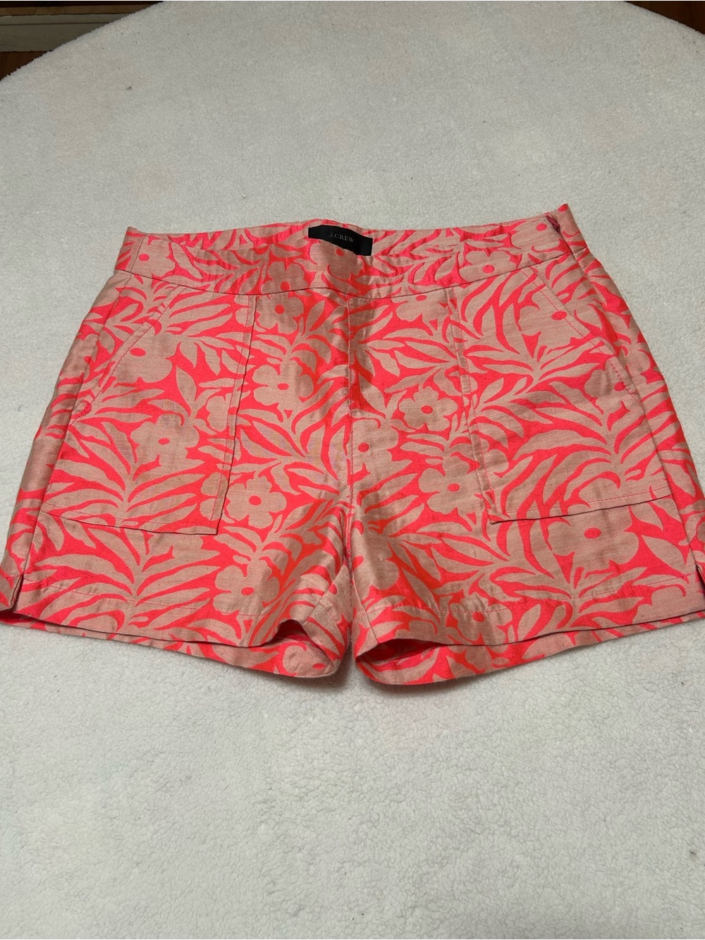 J. Crew Coral and Beige Floral Flat-Front Men's Shorts. Some pilling on the back